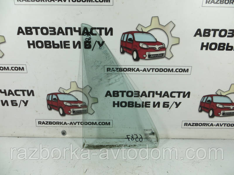 Скло заднього правого дверцята (форточка) Fiat CROMA (1986-1996) ОЕ: 8 241 9937 OE 82419933