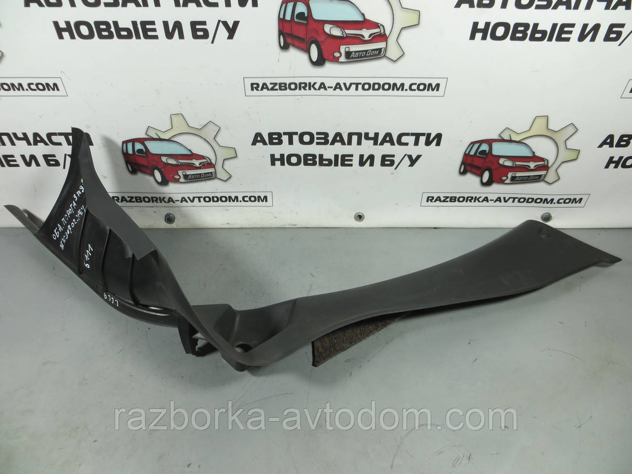 Накладка порога задня права нижня Peugeot 307 (2001-2008) ОЕ: 9632751177