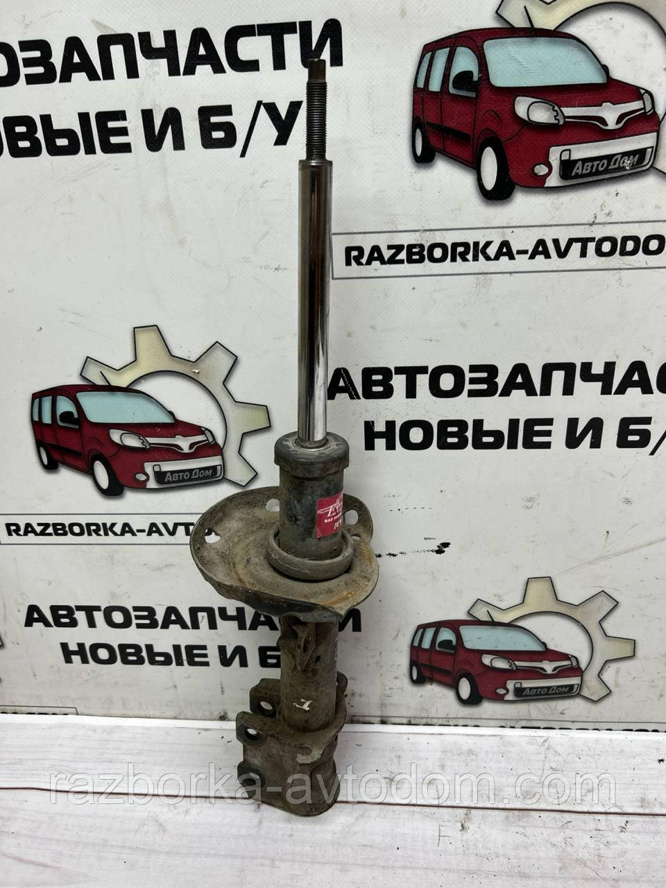 Амортизатор передній лівий газовий (стійка) Opel Combo (01-12), Corsa C, D, Meriva A OE: 344043, KYB333756
