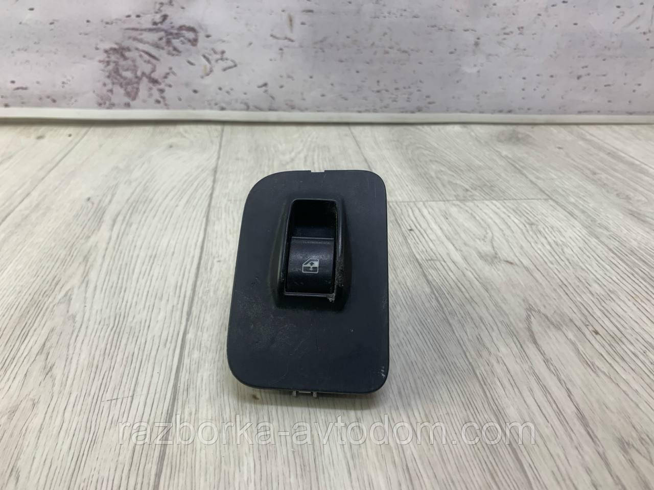 Кнопка склопідіймача права (з накладкою, кришкою) Fiat Fiorino, CITROEN NEMO (07-) Bipper ОЕ: 1309468070