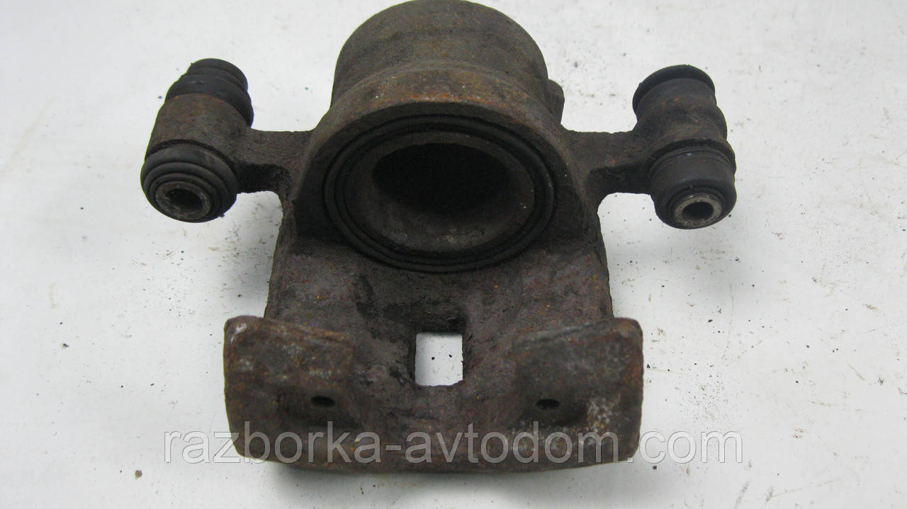 Суппорт передній правий Mazda 626 GC (1983-1987) OE:GG2933980