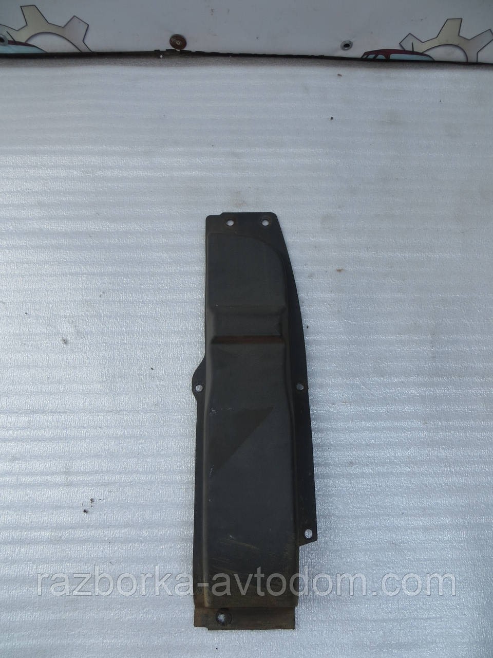 Накладка кузова передня права зовнішня Iveco Daily E3 (2000-2005) OE:500344632