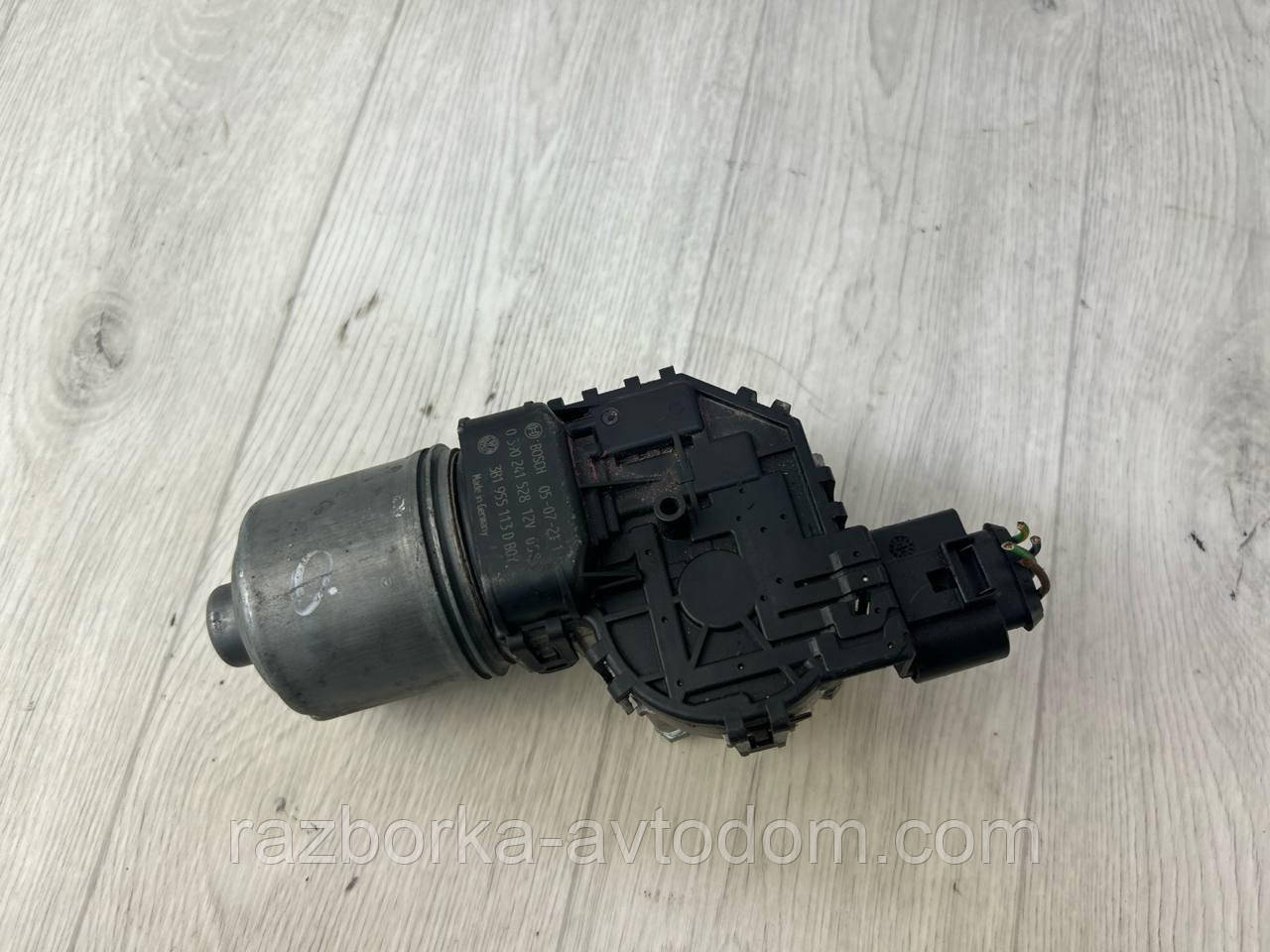 Моторчик склоочисника (двірників) передніх SKODA Superb 1 (02-08) OE:0590241528, 3b1955113d