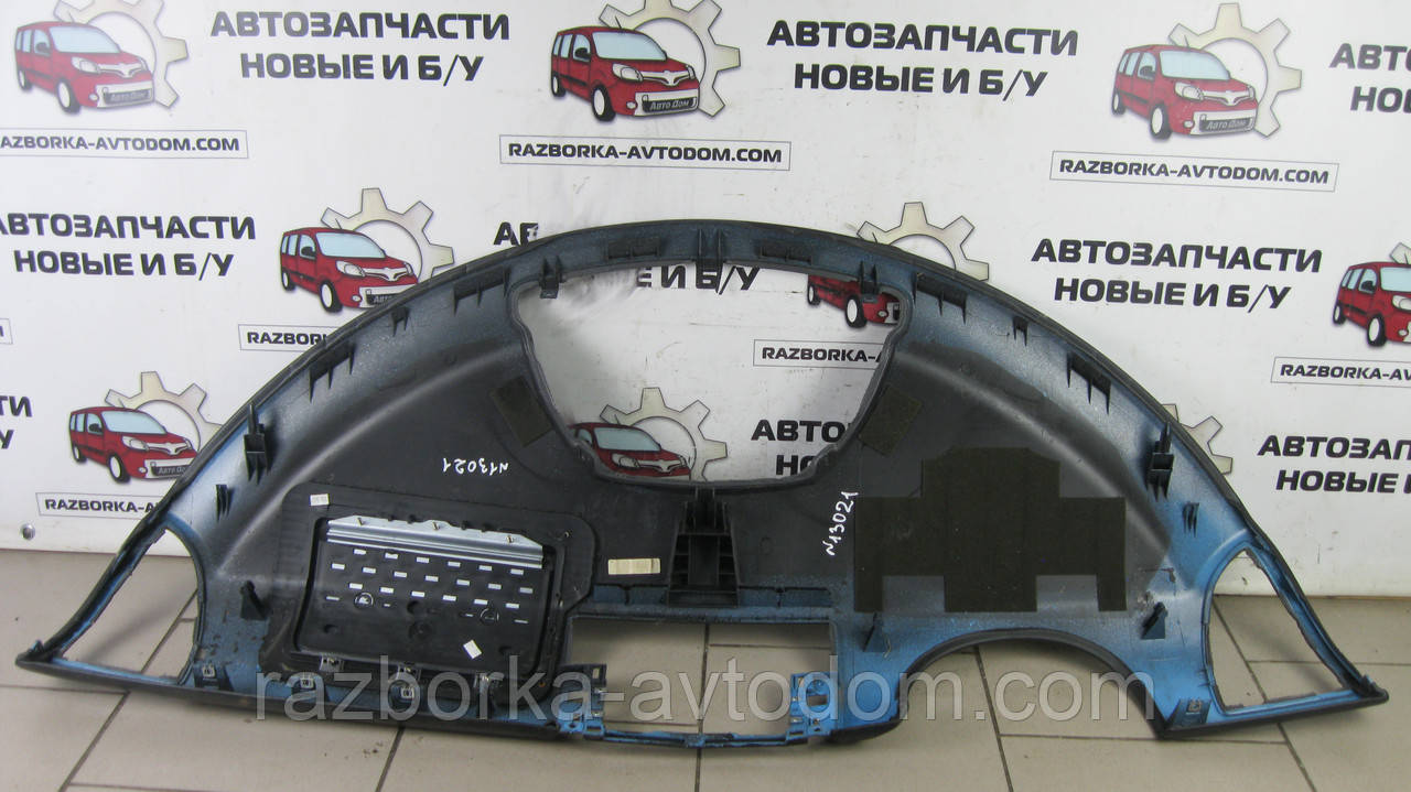 Передня панель салону (торпедо) під Airbag Citroen C4 (2004-2010) OE:8211NX