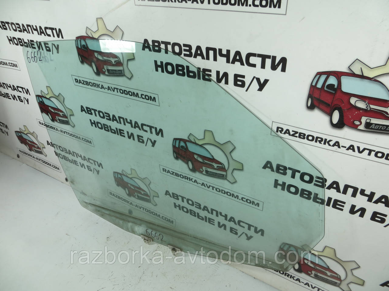 Скло дверей переднє праве MERCEDES-BENZ Vito W638 (1996-2003) ОЕ: A6387200220