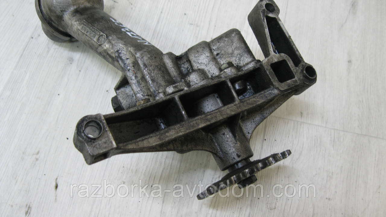 Оливний насос Mercedes Sprinter (95-00) 2.9TDI OE: 6031811320