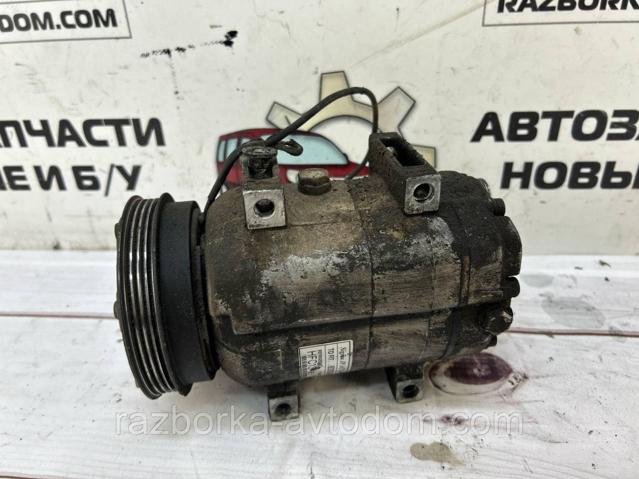Компресор кондиціонера VW Passat B3, B4, B5, Audi A4, A6 OE: 8d0260805d