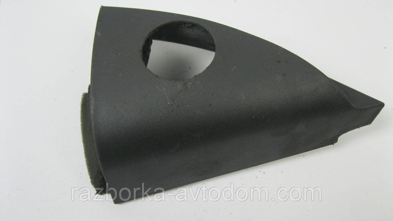 Накладка правого дзеркала внутрішня Renault Megane 2 (2003-2009) OE:8200079927