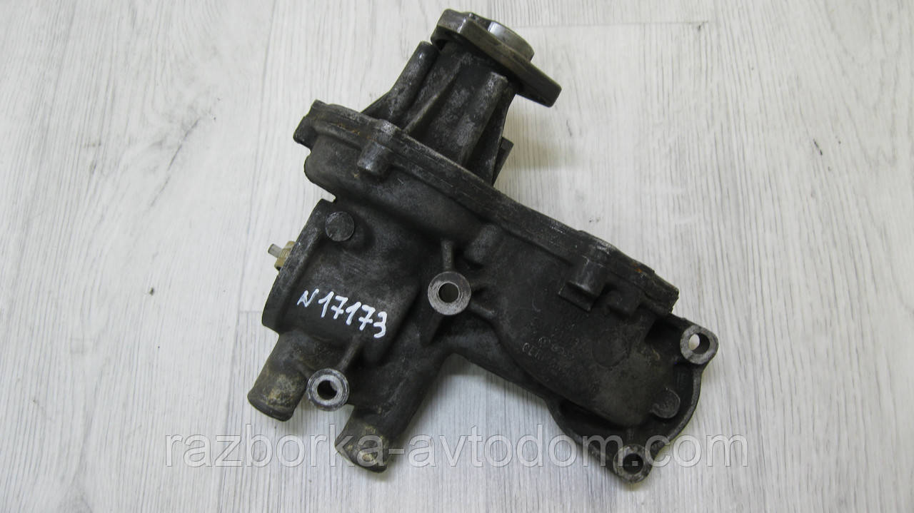 Корпус Помпи водяний (насос) охолодження VW Golf 2, Golf 3, Jetta 2, Transporter T3, Passat B3/B4 OE: 056121013A