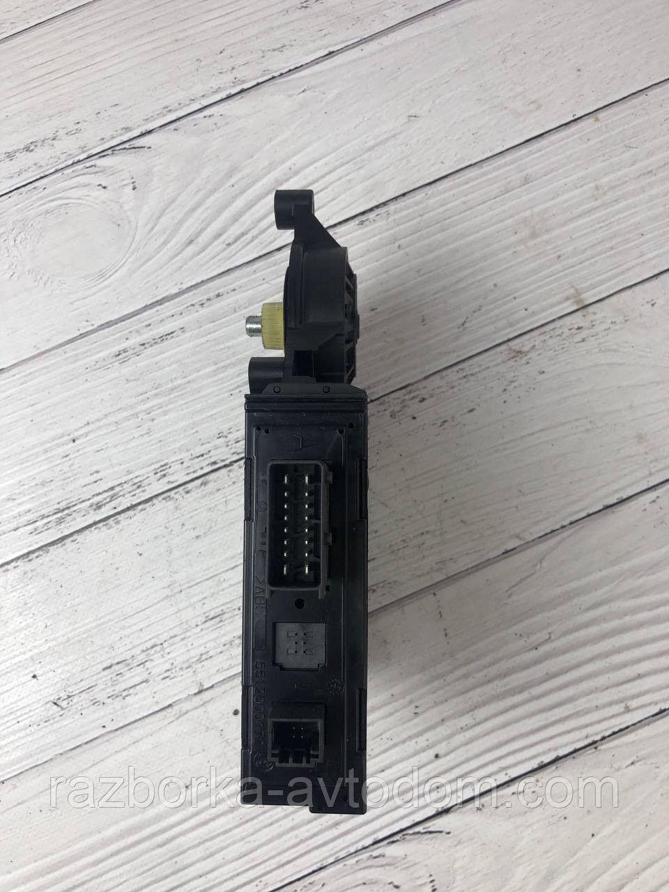 Моторець склопідіймача передній правий Peugeot 307 (01-09) OE 9634457480