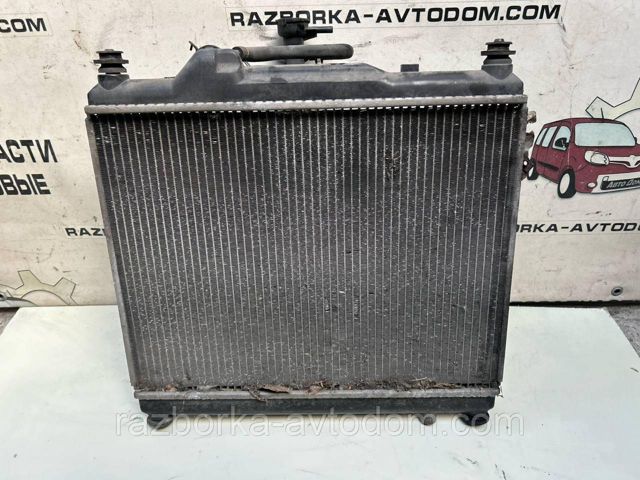 Радіатора охолодження Hyundai Getz (2002-2010) OE:253101c300