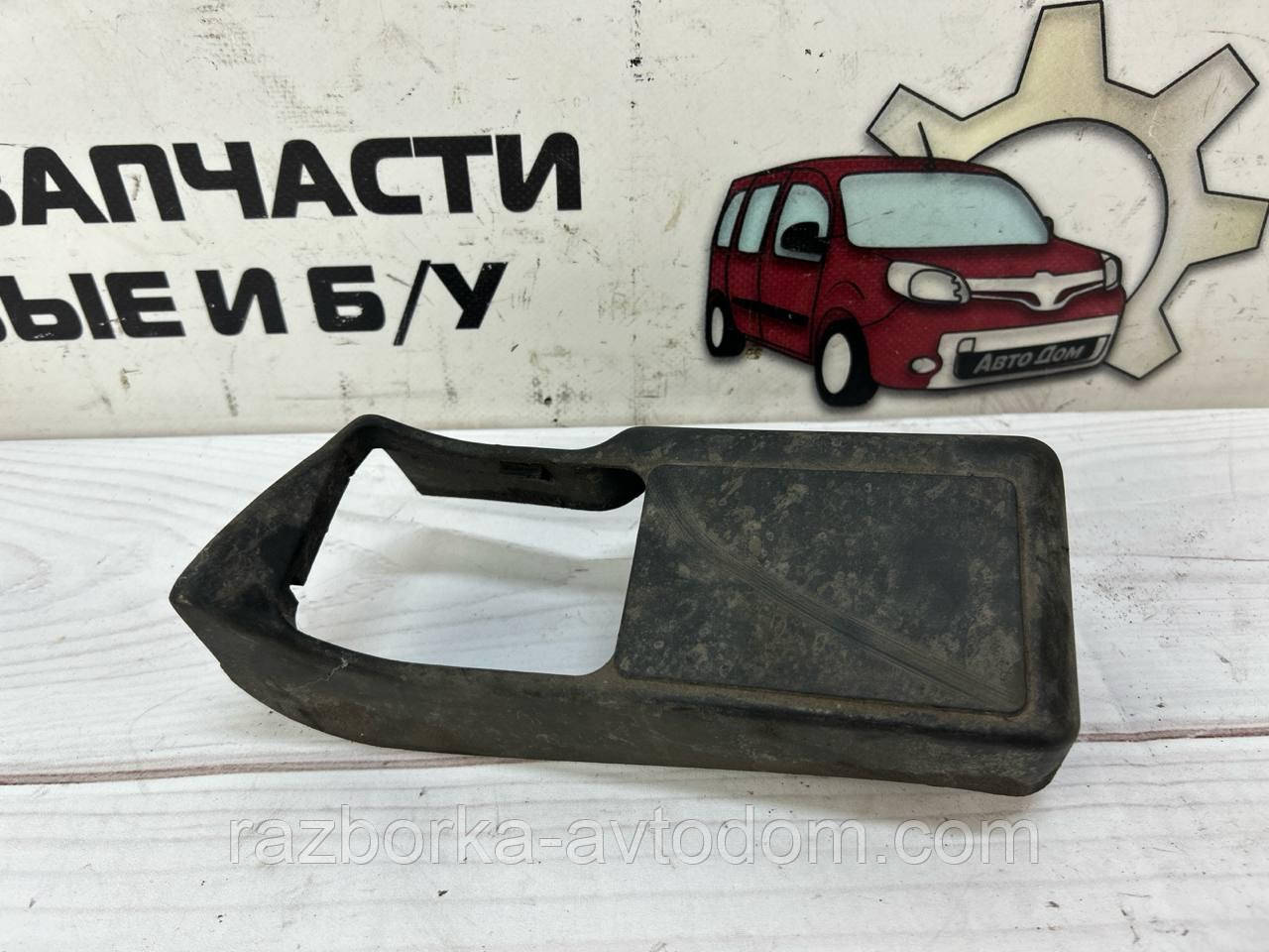 Кожух/Накладка бачка гідропідсилювача VW Passat B5 (96-05) OE: 8d0972807