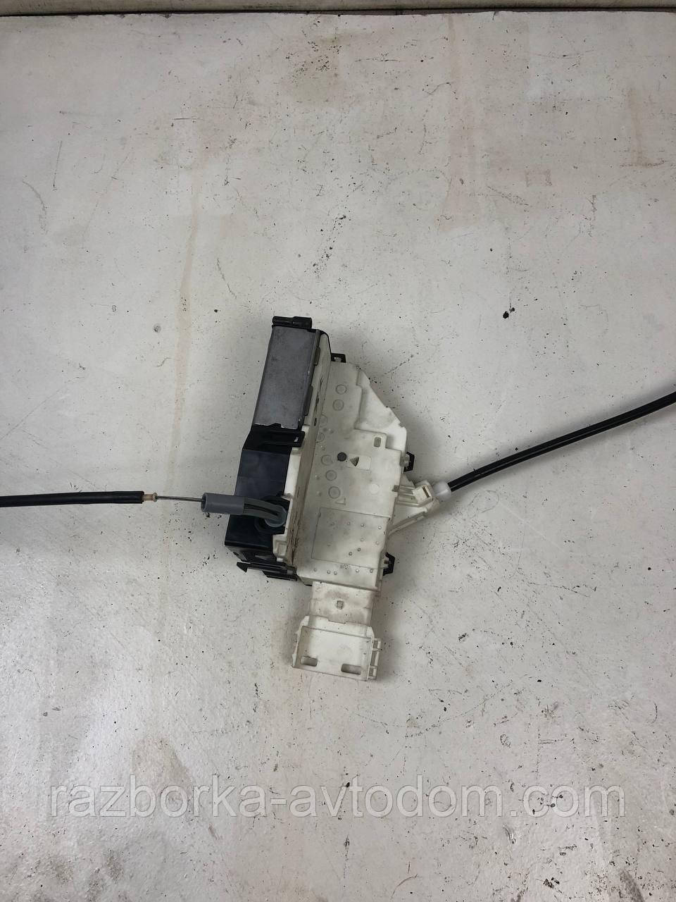 Замок передніх правих дверей Citroen C4 (04-11) OE: 9686719780
