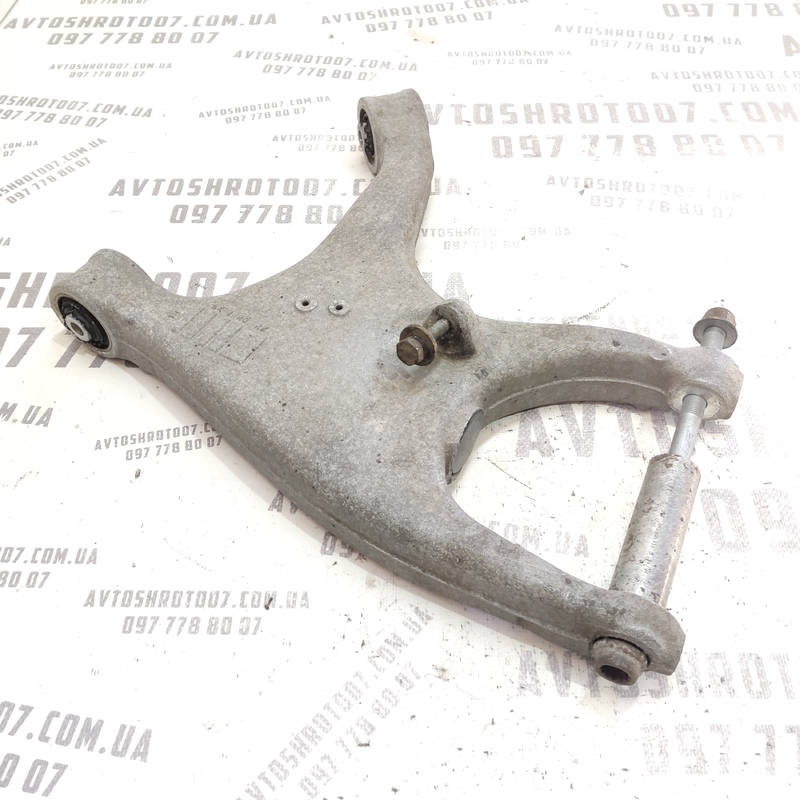 Ричаг підвіски Audi A4 B8 07-15 2.0D задній нижній правий