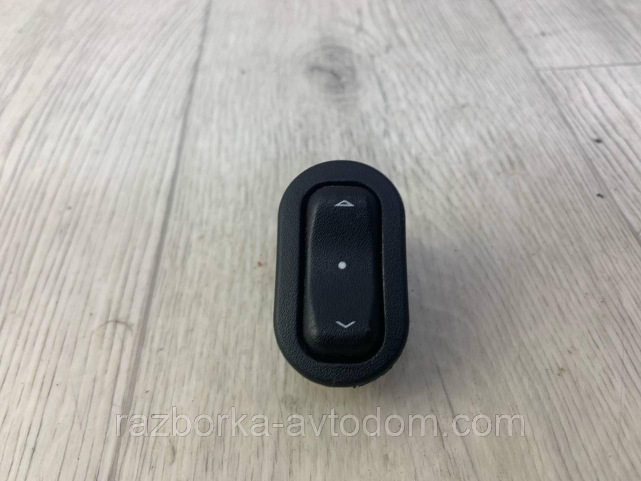 Кнопка склопідіймача дверей задньої Opel Corsa, Astra G, Zafira А OE:13363100, 90561388