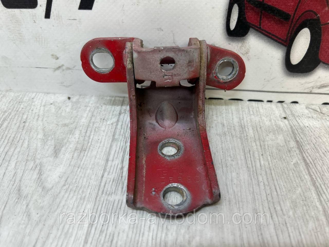Петля дверей передньої правої (верхня) Hyundai Getz (2002-2010) OE:793201C000