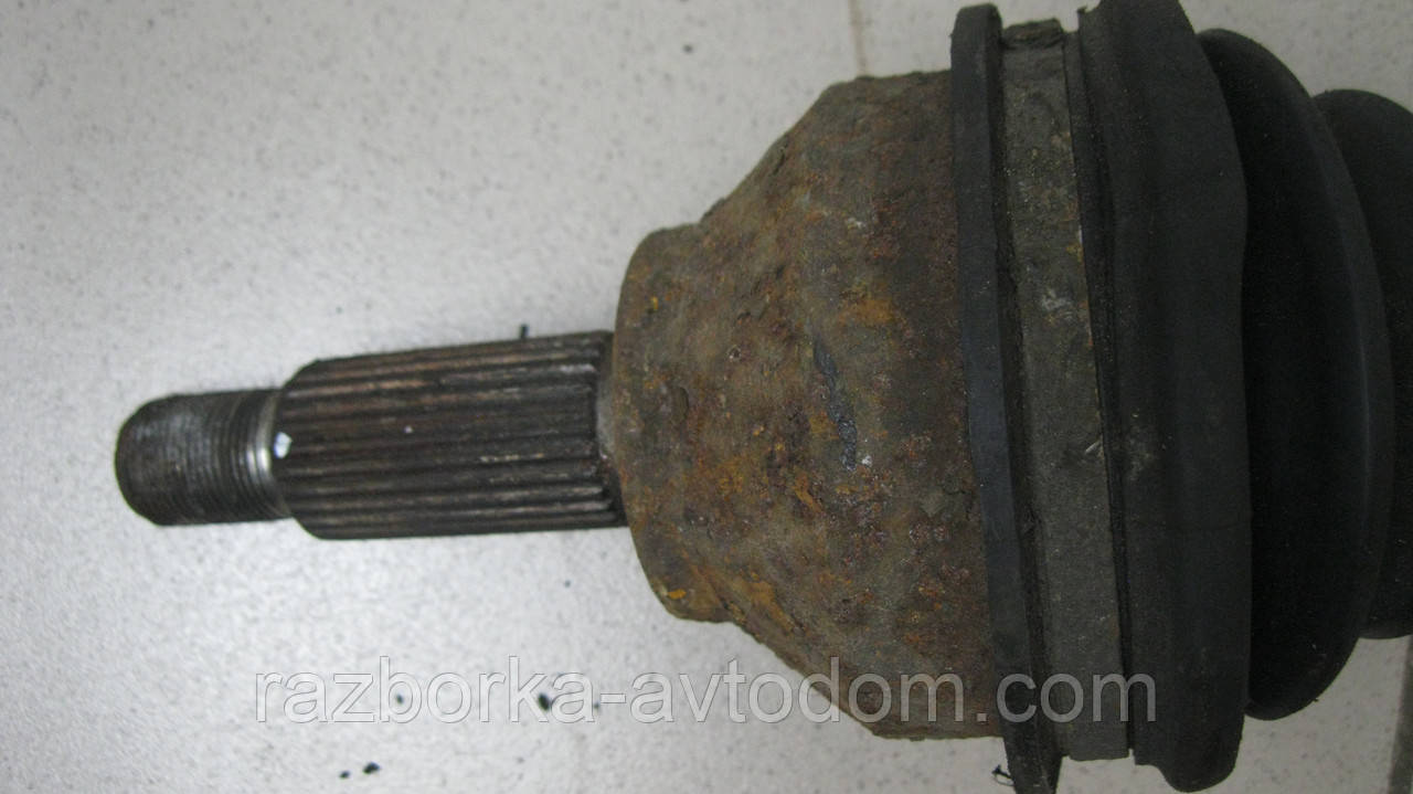 Напівось передня права (привод) Renault Trafic (2000-2014) 1,9DCI 2.0i OE:8200169291 ДЕФЕКТ