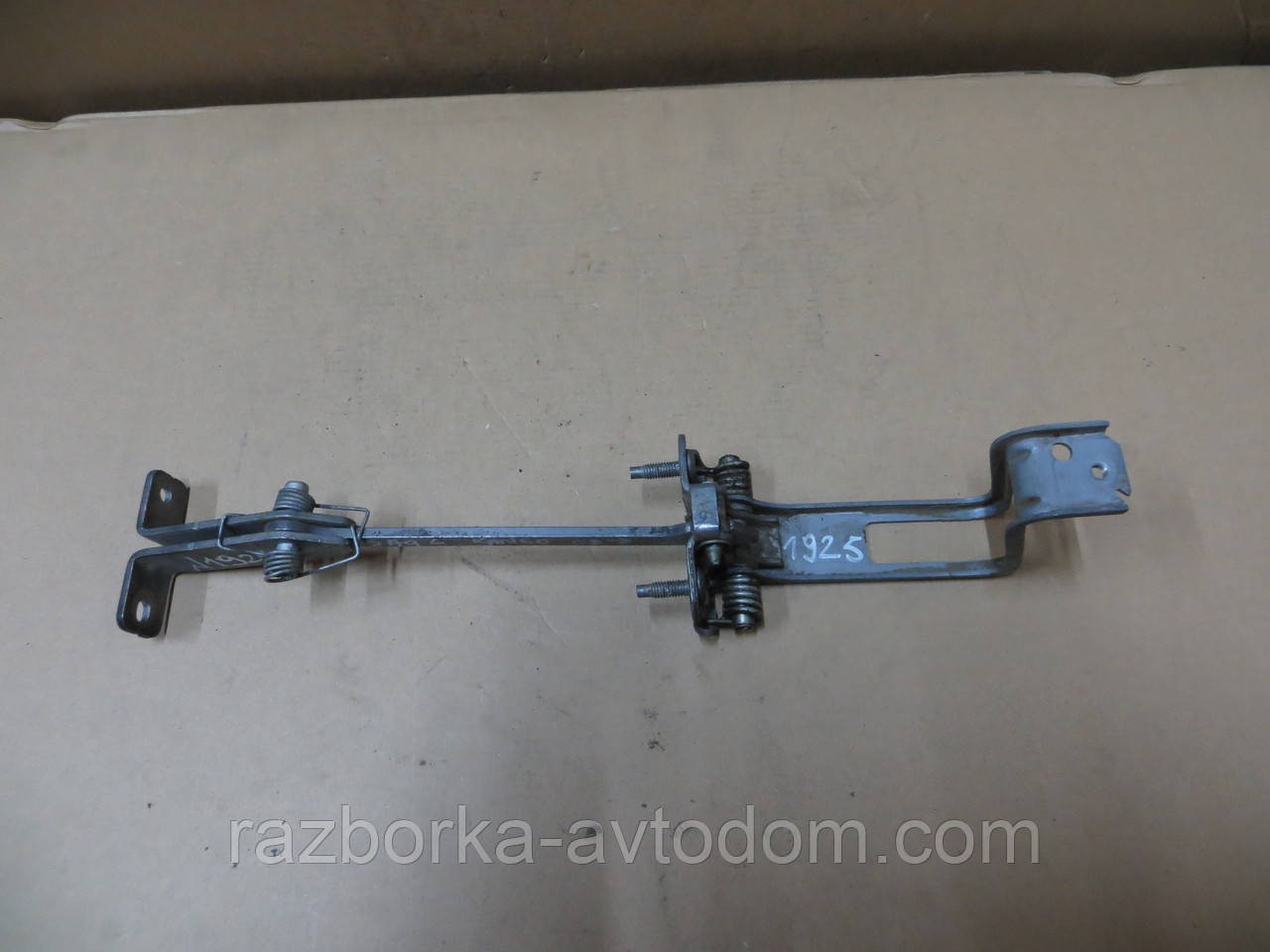 Обмежувач задніх дверей Renault Kangoo (08-13) 8200497809