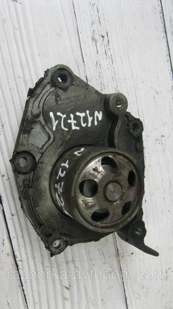 Помпа (водяний насос) Renault Laguna 2, Scenic 2, Clio 3, Kangoo, Trafic, Opel Vivaro 1.9 DCI OE: 7701472182