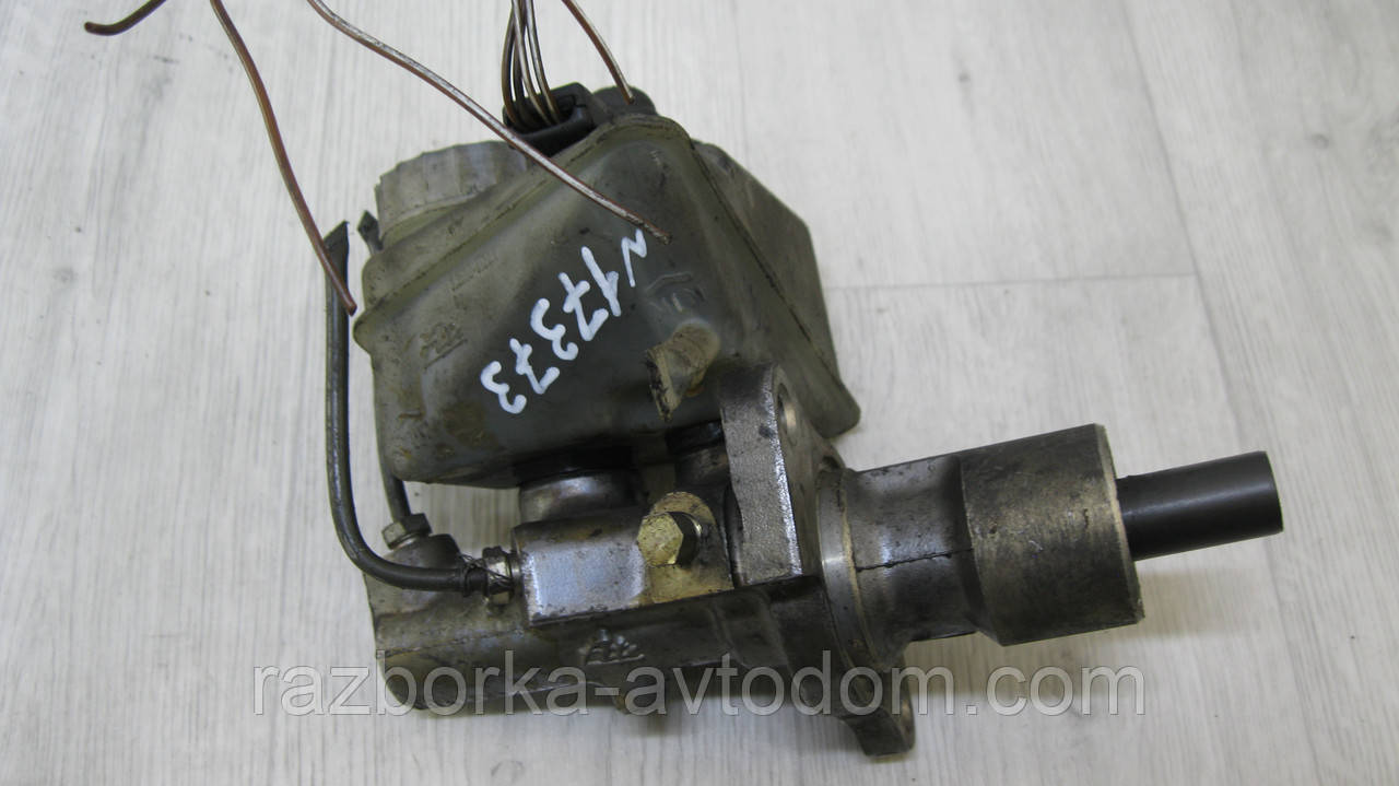 Головний гальмівний циліндр ATE Mercedes W124 (1984-1996) OE: A0044303401