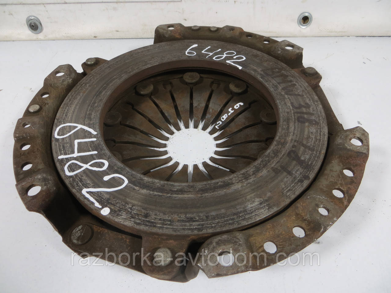 Кошик зчеплення LUK BMW 1.8 E21, E28, E30 ОЕ: 21211225865 OE 1203829