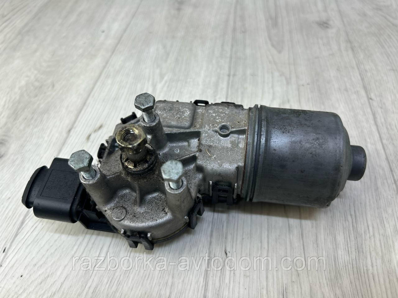 Моторчик склоочисника (двірників) передніх SKODA Superb 1 (02-08) OE:0590241528, 3b1955113d