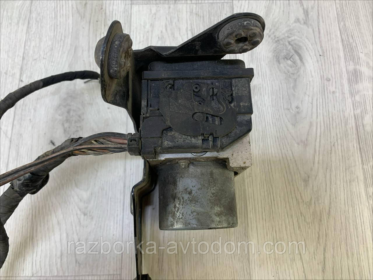 Блок керування ABS Renault Megane (2003-2008) OE: 8200377455