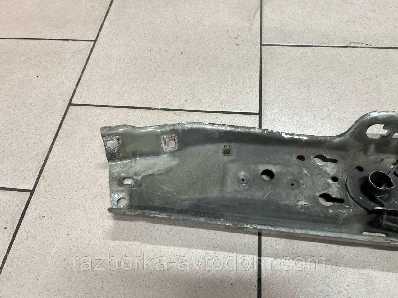 Панель передня верхня частина Opel Astra H (05-15), Zafira B OE:93189014