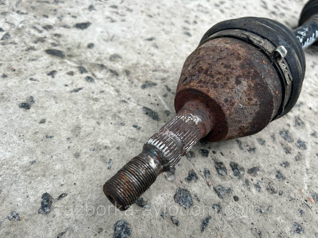 Напівось передня права МКПП (привод) Opel Astra H 04-10, Zafira B (33/25) OE:13214837, 374642