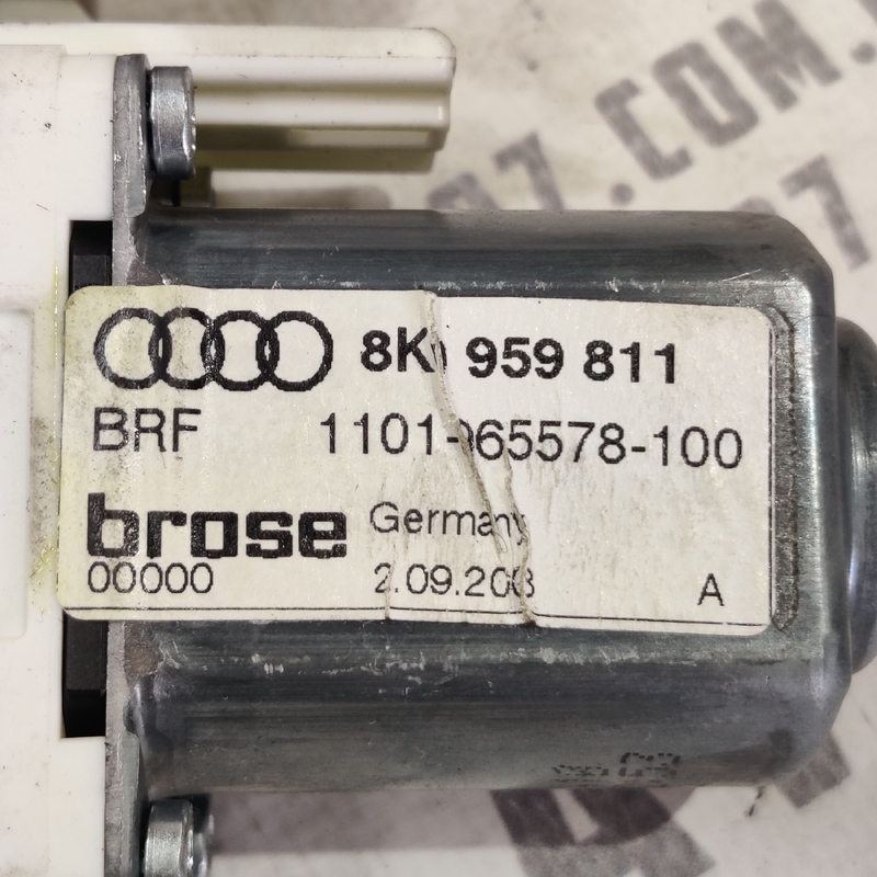 Мотор склопідіймача Audi A4 B8