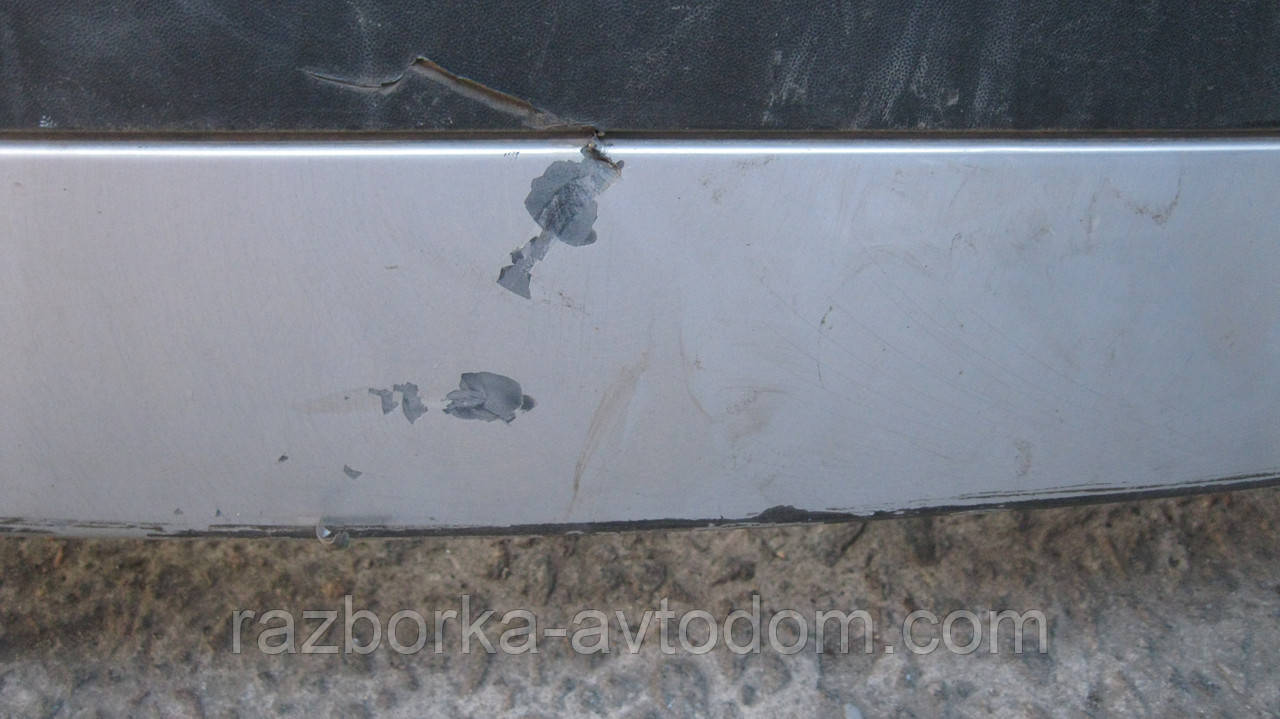 Бампер задній універсал VW Passat B5 (1997-2000) OE:3B9807417 ДЕФЕКТ