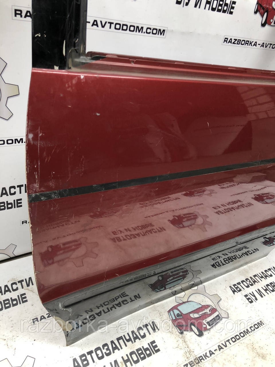 Двері зсувні права Nissan Vanette C23 (91-01) вузька