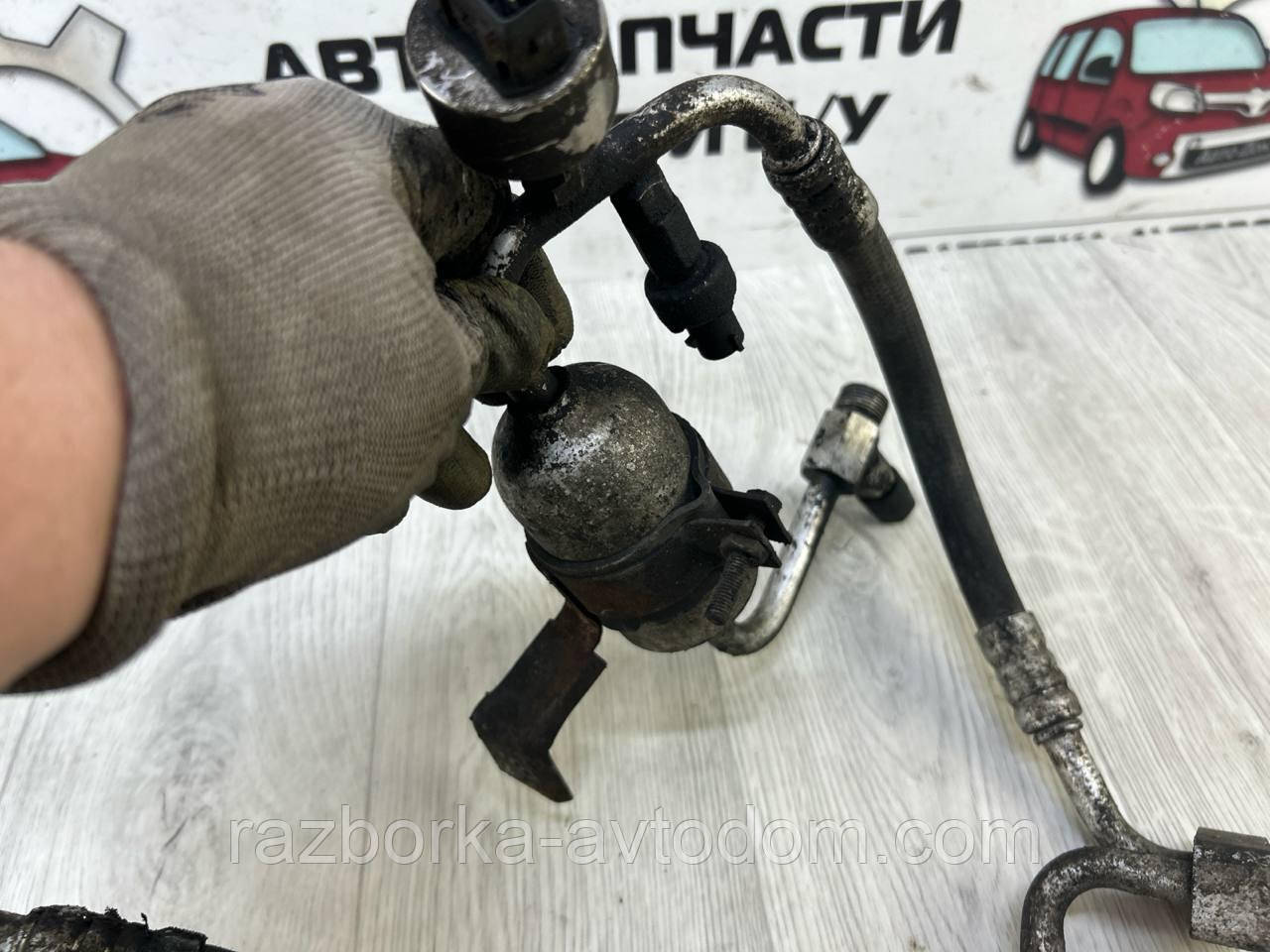 Трубка кондиціонера AC (комплект) Opel Omega B (93-99) 2,0i 16V OE:90459223