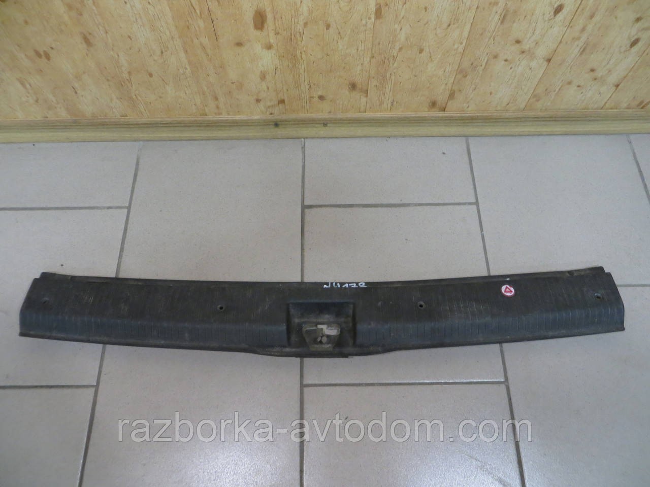 Накладка порога ляди Opel Zafira A (99-05) OEM 90580331