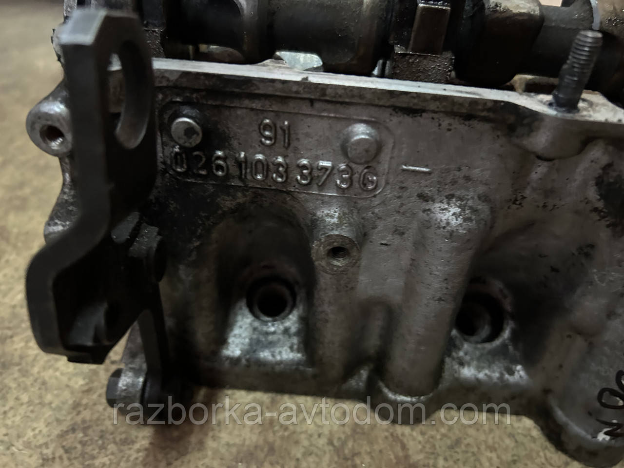 Головка блока циліндрів (ГБЦ) VW B3 1.8I (1988-1993) ДЕФЕКТ: протікає ( продаж заради розпочинання)