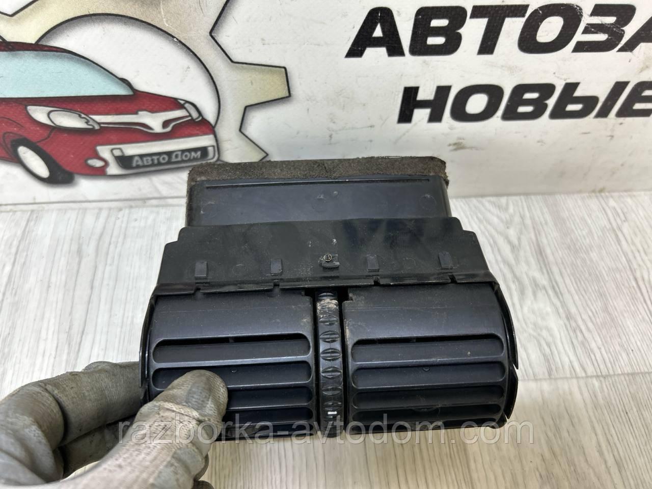 Дефлектор обдування салону Opel Omega B (93-99) OE:90458325, 90491309