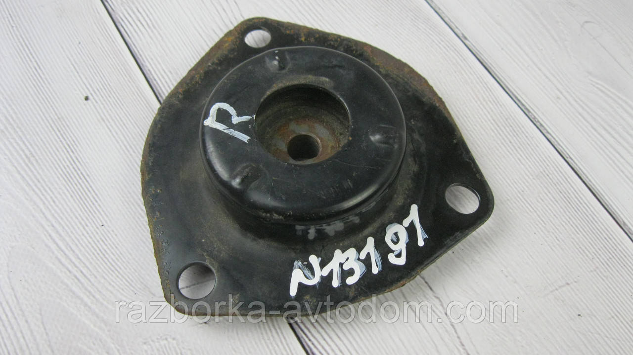 Опора переднього амортизатора Nissan X-Trail T30, Primera P12, Maxima, Altima, Almera OE:543208H310