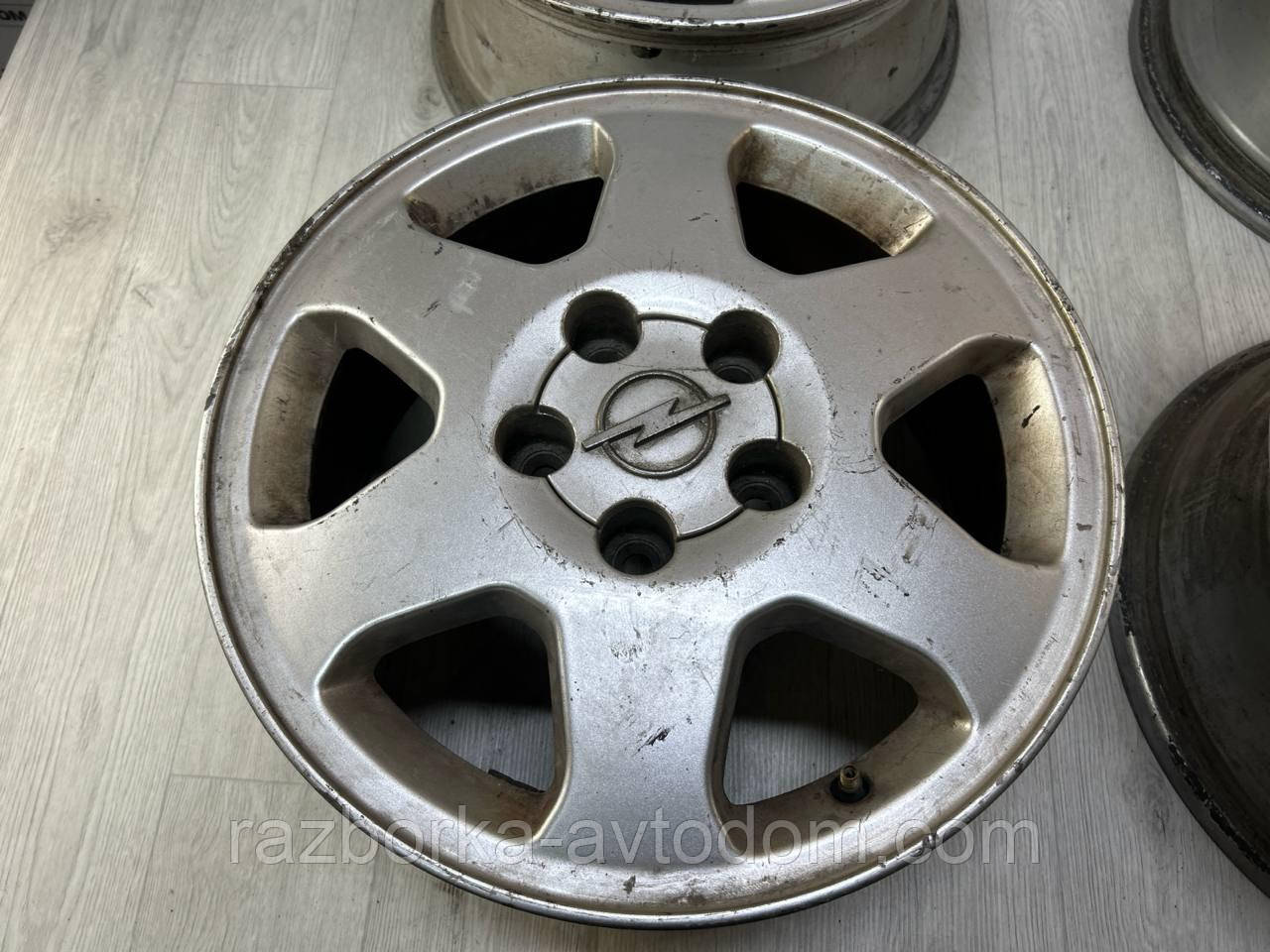 Диски колісні титани (комплект) R15 Opel Zafira A, Meriva, Subaru Traviq (01-05) 6jx15 5x100x65.1 et 43