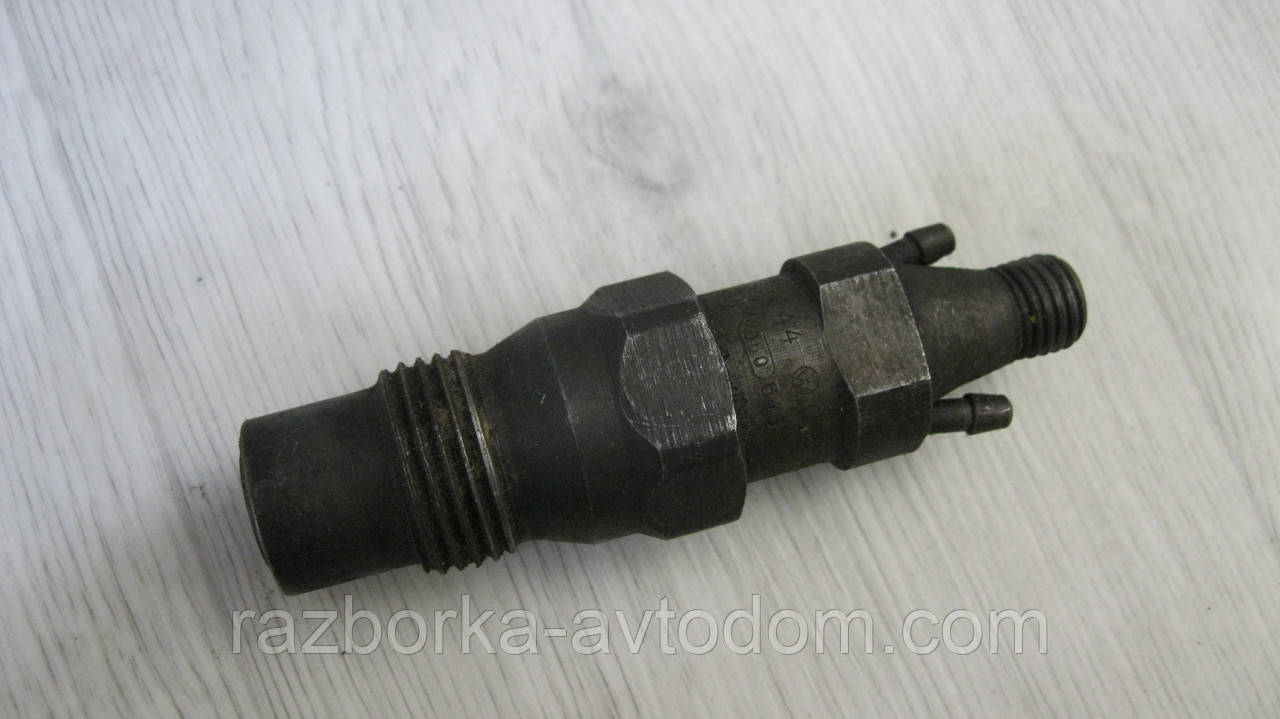 Форсунка дизельна VW LT 28-35, LT 40-55, Passat B3, Golf 2, Transporter T3, Audi 100 C3, 80 B2 1.6D OE: 068130201E фото 2