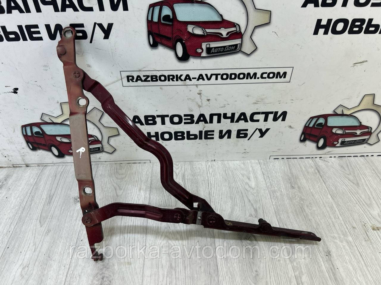 Петля кришки багажника седан права Opel Omega B (1996-1999) OE:90379046