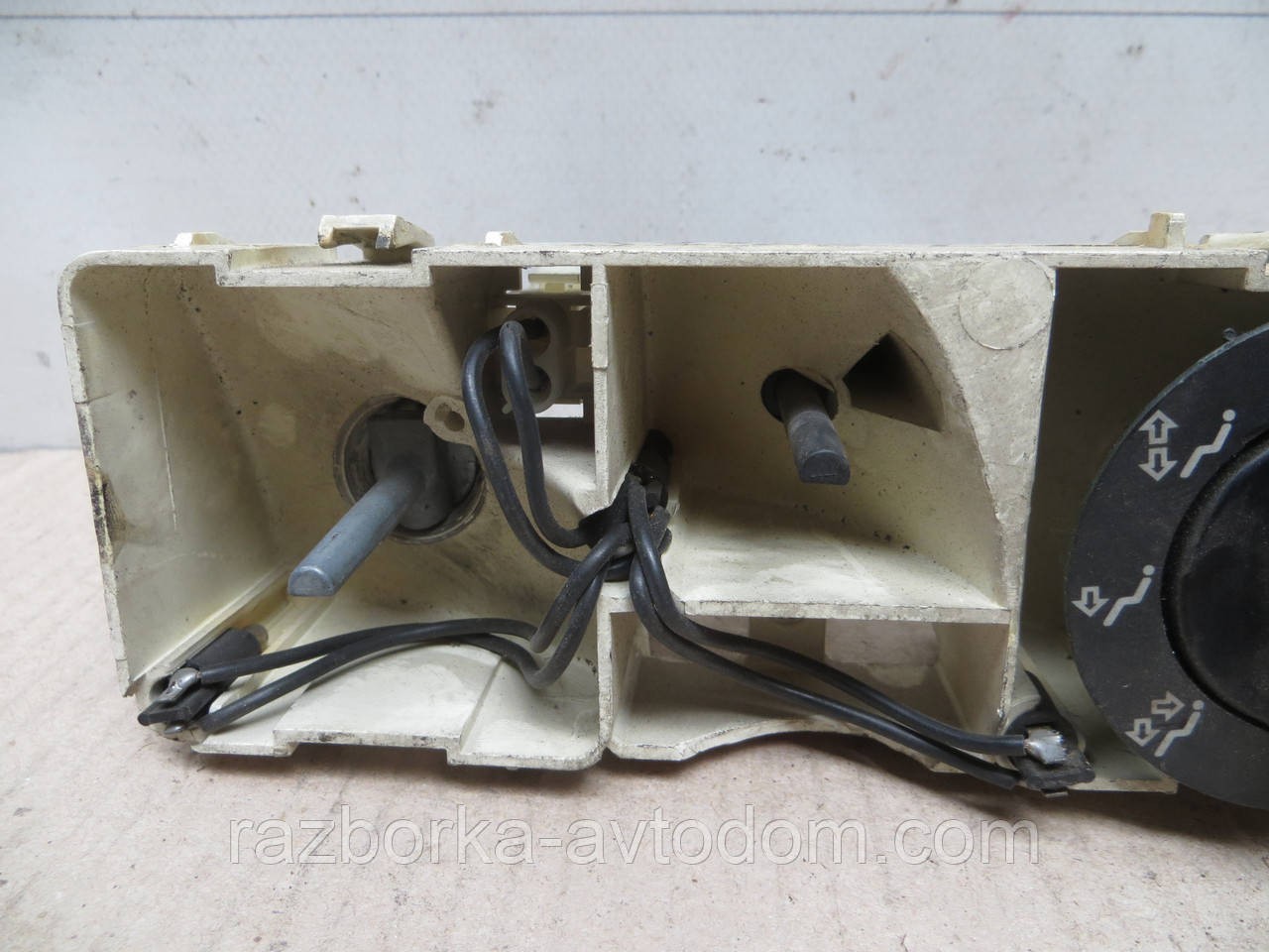 Блок керування пічкою Fiat Croma (1986-1996) 040368001