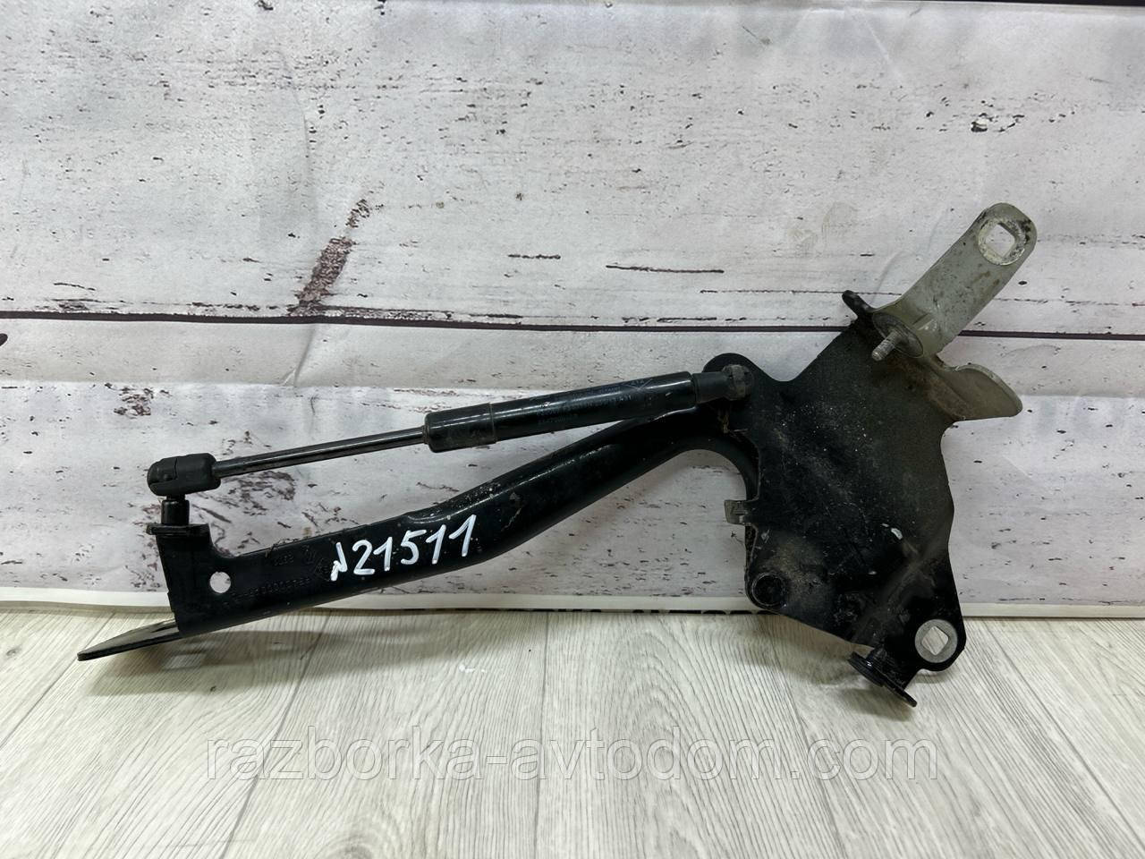 Петля капота права з амортизатором Renault Scenic 3, Grand Scenic 3 OE:654000004R