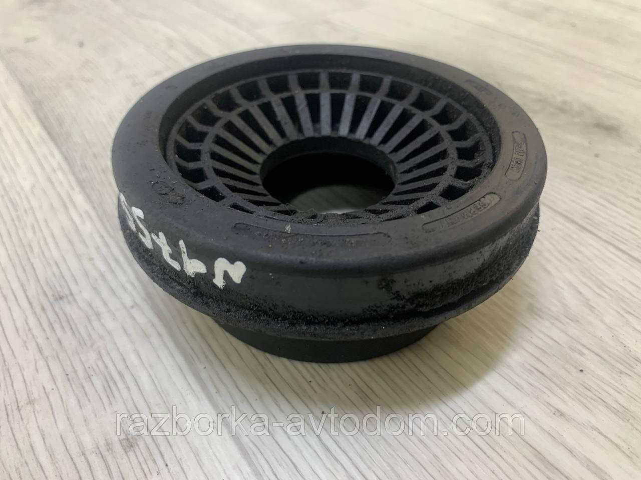 Підшипник опорний амортизатора переднього Mercedes Vito W638 (1996-2003), OE: A6389810120