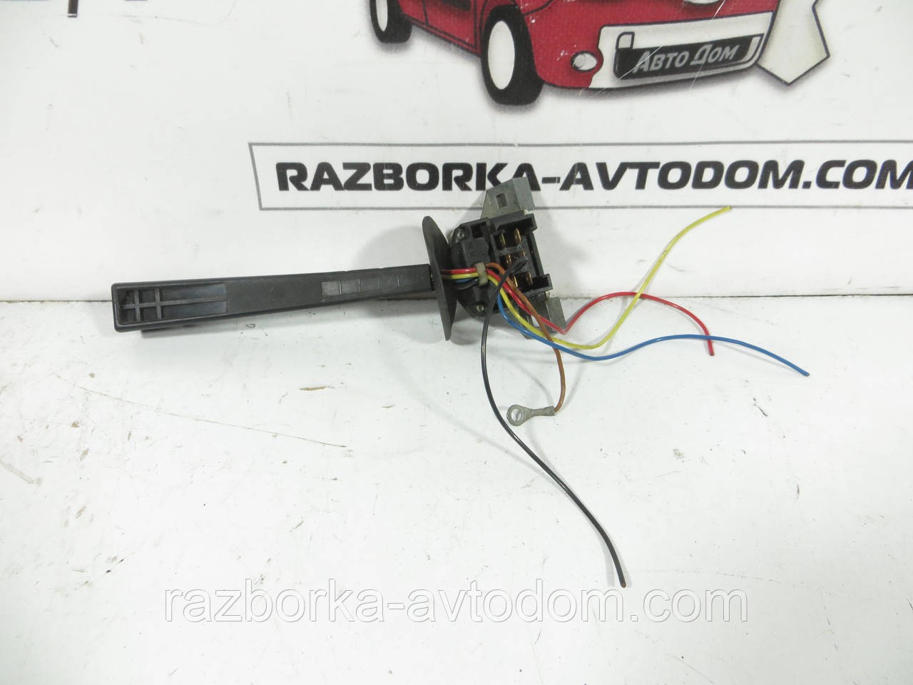 Підрулевий перемикач правий Volvo 240/260 (78-85) 1347926