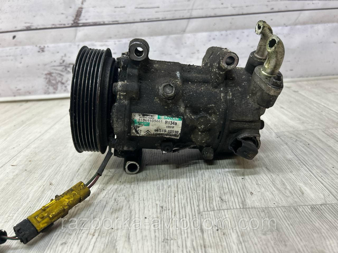Компрессор кондиционера Peugeot 308 (07-), 5008, 508, Partner (08-) OE:9651910980