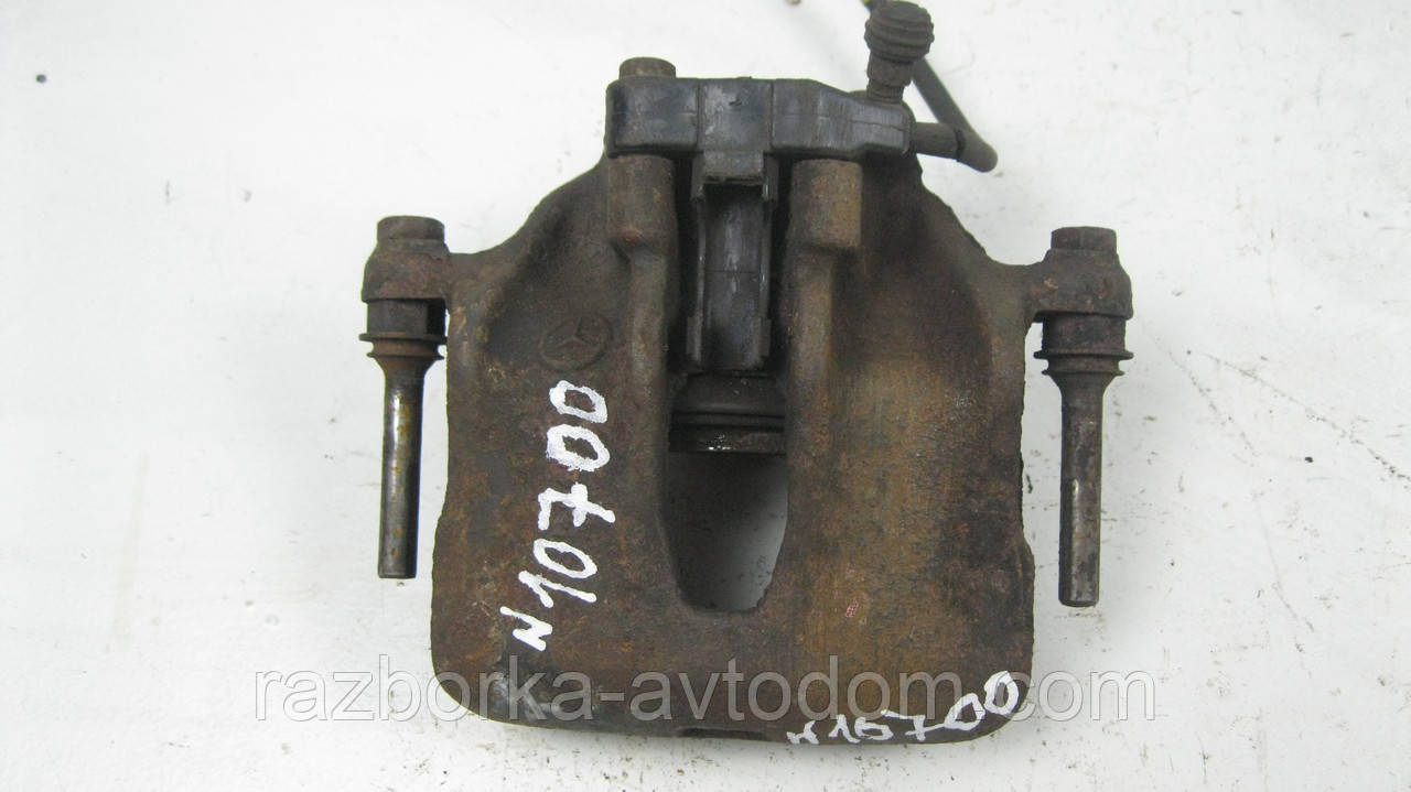 Суппорт передній правий Mercedes W201 (1982-1993), W124 (1984-1993) OE:A0014201983