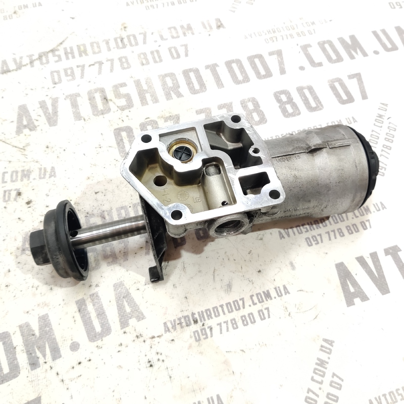 Корпус масляного фільтра Audi A4 B8 (07-15) 2.0 Дизель