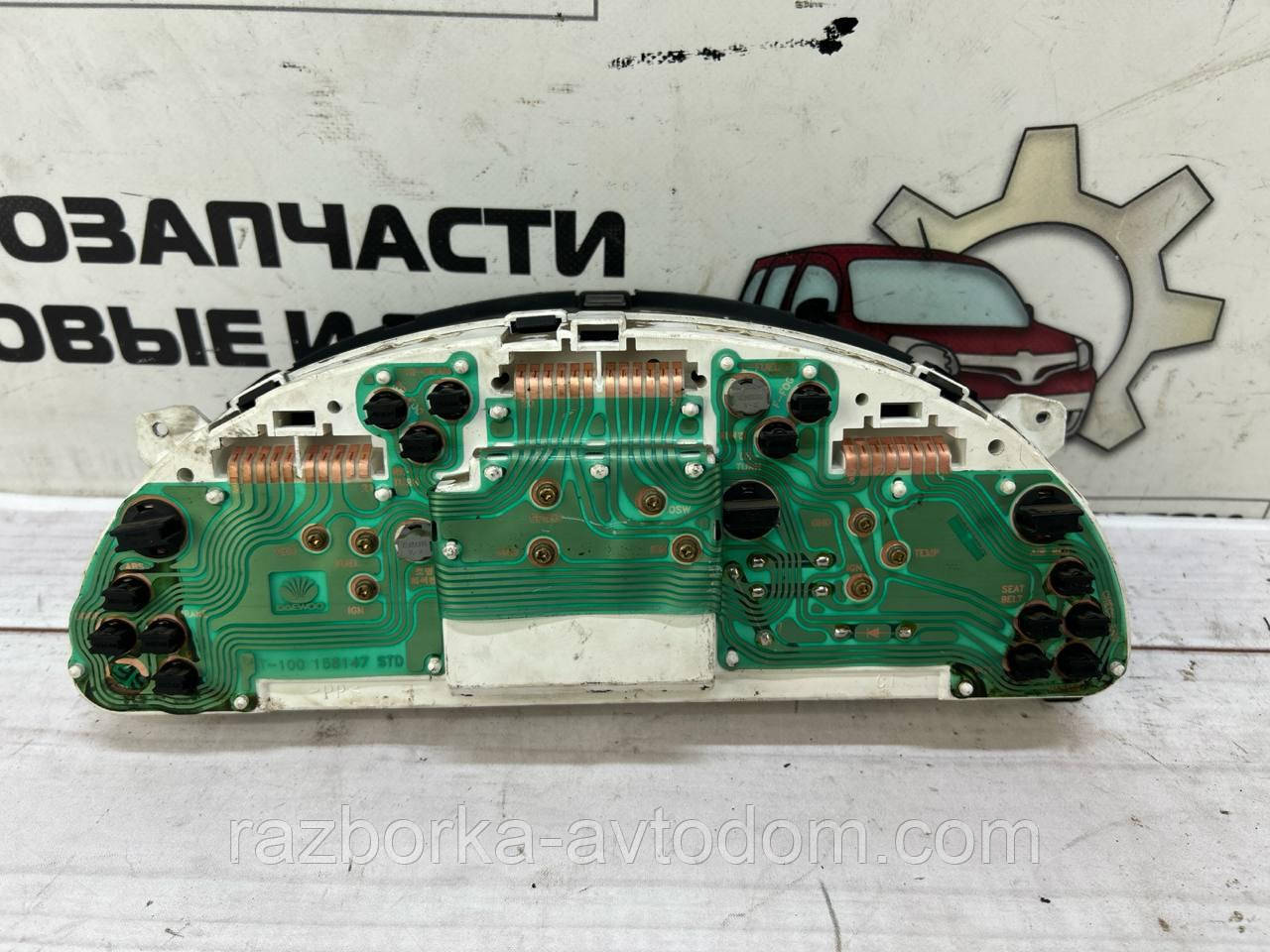 Панель приладів (щиток) без тахометра Daewoo Lanos / Sens OE:96557750