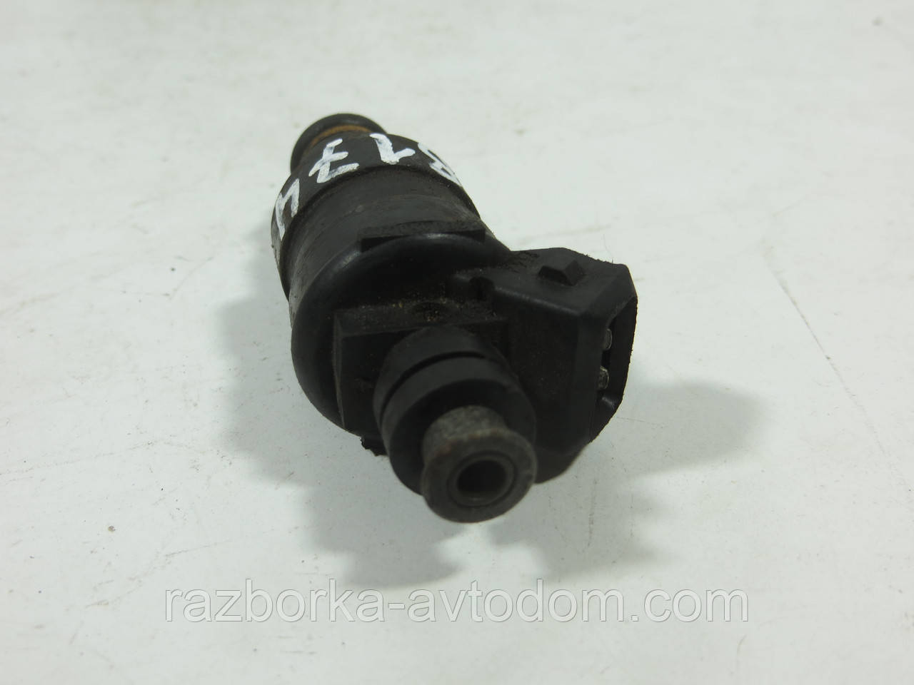 Форсунка бензинова 2.0, 2.3 BMW 3 E30, 5 E28, VOLVO 240, 740, ROVER MONTEGO (1982-1994)