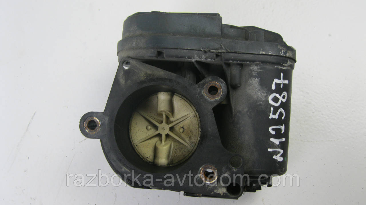 Дросельна заслінка Citroen C4, Berlingo, Peugeot 307, 308, Partner 1,6 OE:1635Z8